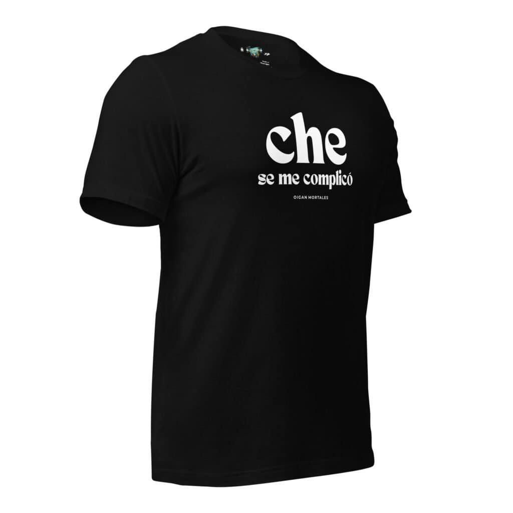 Remera argentina con la frase 'Che, se me complicó'