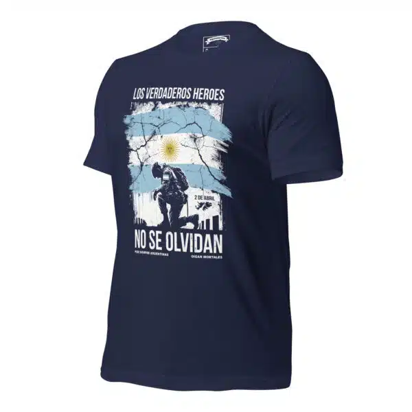 Remera unisex - Los héroes de Malvinas no se olvidan - Imagen 2